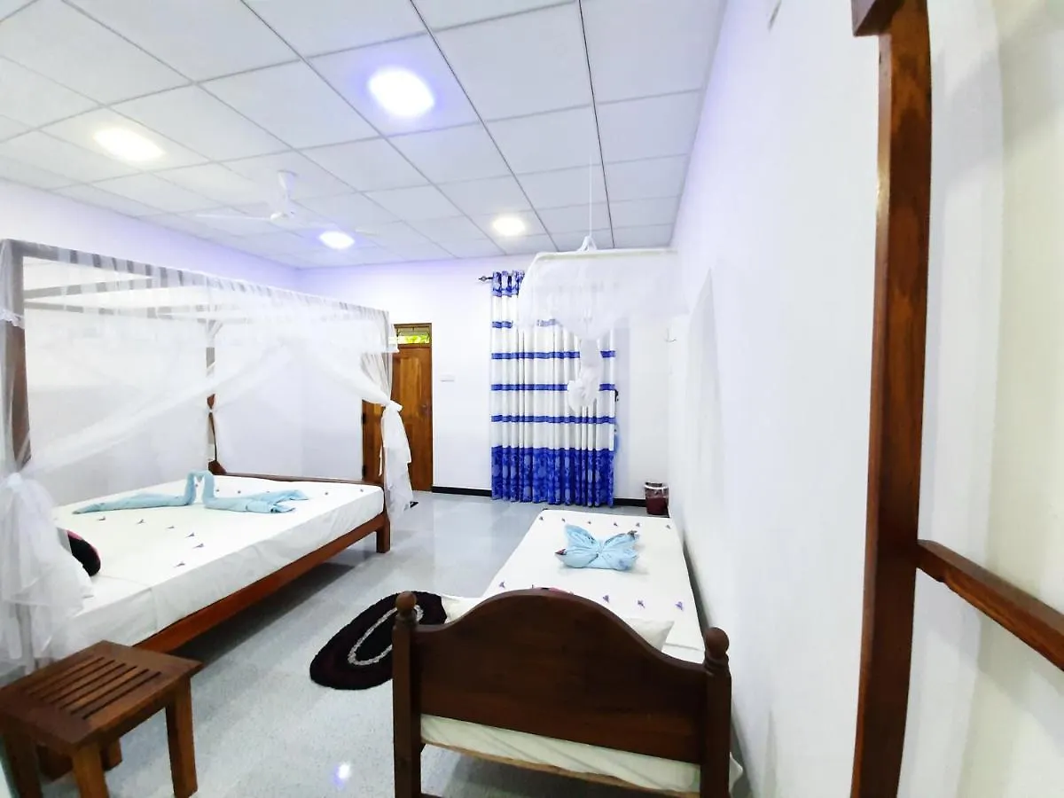 Galaxy View Homestay Sigiriya 0*,